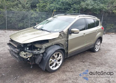 2013 Ford Escape Titanium из США, поврежденный, VIN 1FMCU9J97DUB12033